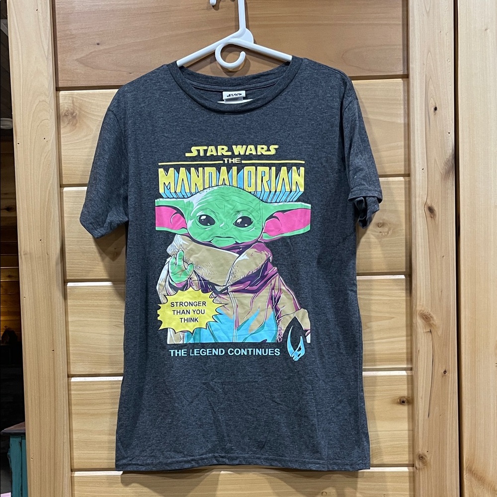 Star Wars Gray Mandalorian Short Sleeve Tee